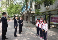 华中·假日星座 学生代表欢迎华中集团领导