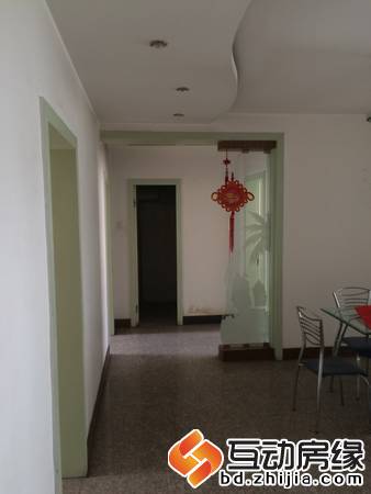 新一代B区 3室2厅2卫 140m² 租金2200元/月