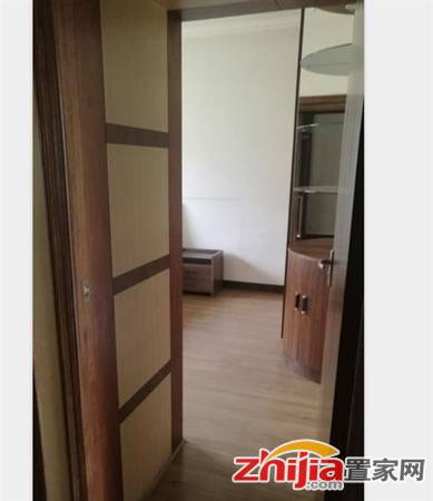 东兴小区 240万 3室2厅1卫 精装,投资首选!