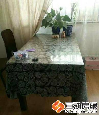 金顶宝座,两室两厅,精装全家电,拎包入住。