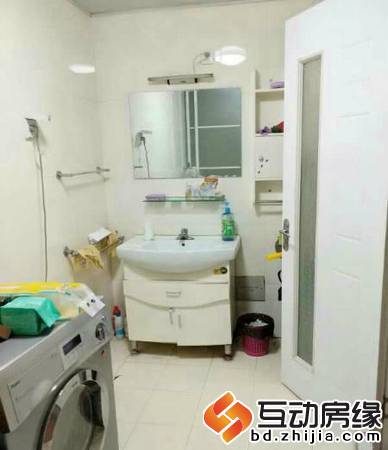 金顶宝座,两室两厅,精装全家电,拎包入住。