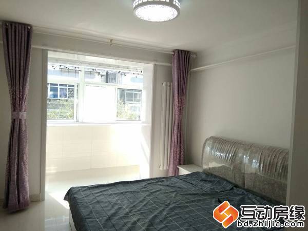 房主急售永北小区精装两室,楼层特别好,老本可贷款,带全新家具