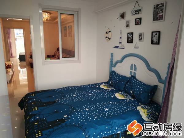 房主急售永北小区精装两室,楼层特别好,老本可贷款,带全新家具