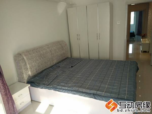 房主急售永北小区精装两室,楼层特别好,老本可贷款,带全新家具