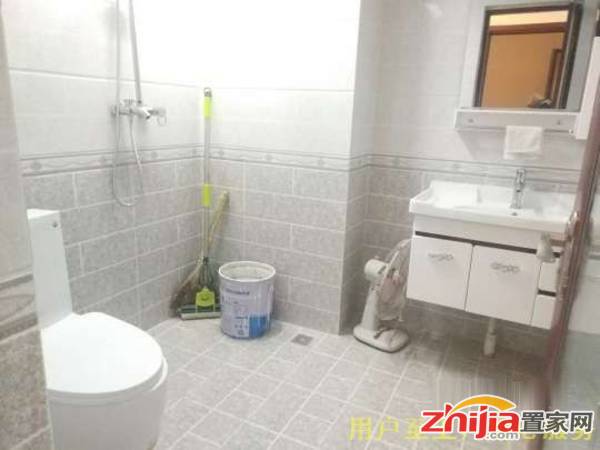 恒大御景半岛精装两室 1200便宜出租啦 家具家电齐全
