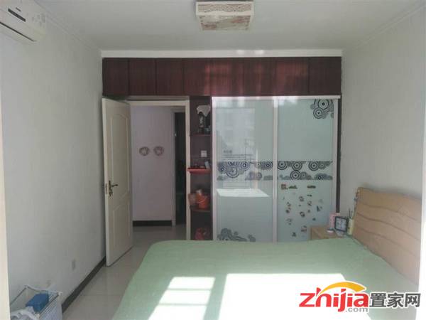 盛世长安 2200元 2室2厅1卫 精装,环境幽静,居住舒适