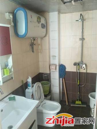 盛世长安 2200元 2室2厅1卫 精装,环境幽静,居住舒适