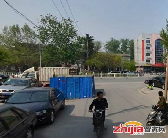 铂宫时代 仅售114万 包更名 急售 一万一平