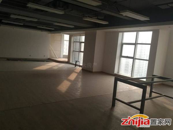 美东国际 2元 1室1厅1卫 中装采光好,拎包随时就可以入住