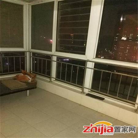 莱茵港 1600元 2室2厅1卫 中装,家具家电齐