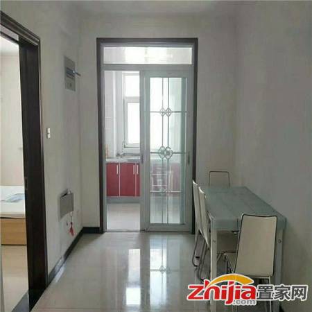 城角街 玉龙小区 2000元 3室2厅2卫 精装,拎包入住
