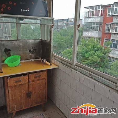 建行宿舍(22中对过)2室拎包入住
