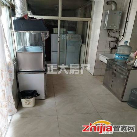 吉房出租 十二化建宿舍 3室1厅1卫 精装 一楼带院 怀特