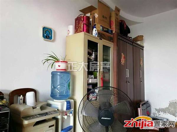 超好的地段,升值潜力大,自由港 42万 1室1厅1卫 中装