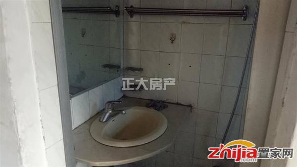 万达商圈 尖岭小区 2室1厅1卫 中装 拎包入住 干净整洁