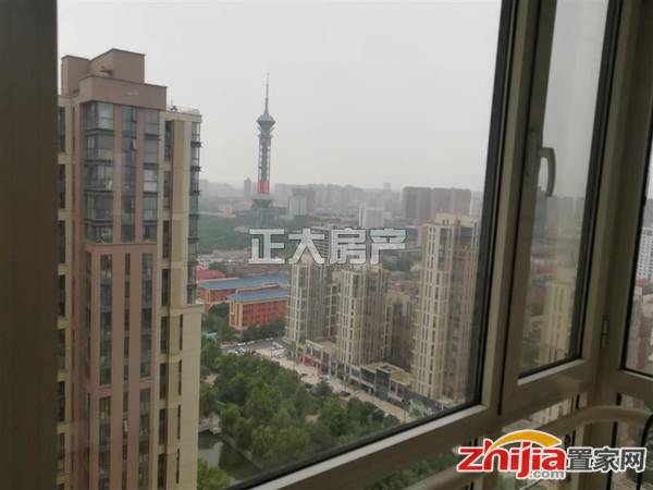 好房出租 万达商圈 万达广场 3室2厅1卫 实景照片 拎