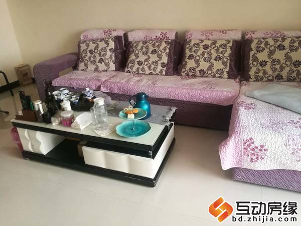 华中国宅华园 3室1厅1卫 95m² 租金2200元/月