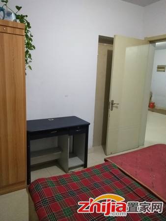 新新家园 3室2厅2卫 138m² 租金2300元/月电梯房和平麓对面