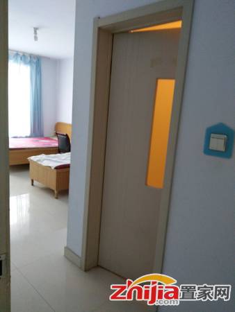 新新家园 3室2厅2卫 138m² 租金2300元/月电梯房和平麓对面