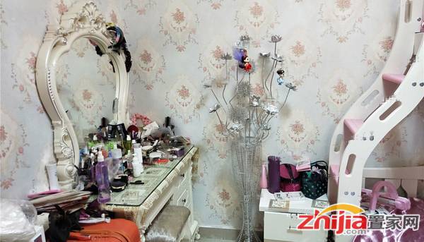 好房出租 万达广场C区 2室2厅 干净整洁 拎包入住