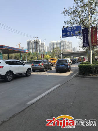 翰玉门庭 多层,第1层至第2层 价格370万