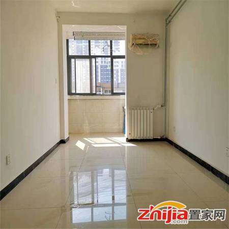 青园偏门两室精装婚房,三楼,房子新,首付低,带地下室,有钥匙