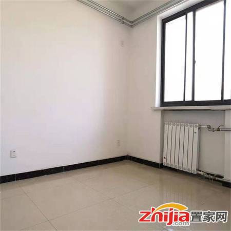 青园偏门两室精装婚房,三楼,房子新,首付低,带地下室,有钥匙