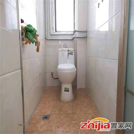 青园偏门两室精装婚房,三楼,房子新,首付低,带地下室,有钥匙