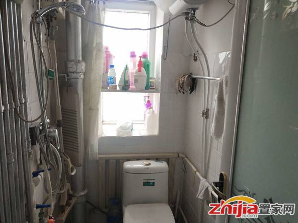 优选壹江城精装,交通便利,家具家电齐全,房屋整洁,小区环境好