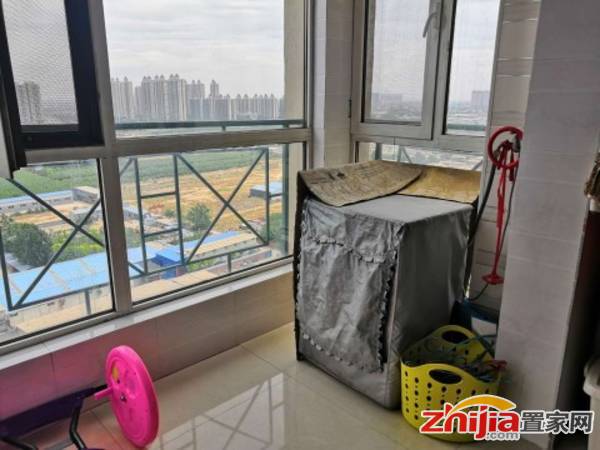 主卧朝南 位置优越 中间楼层