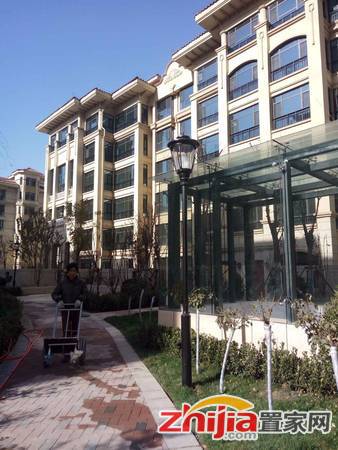 天山熙湖旁,精装两室,首付36万,出门市政公园,好楼层,抢手