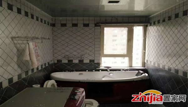 44中附近 西美商圈 西美五洲天地 实景照片 拎包入住