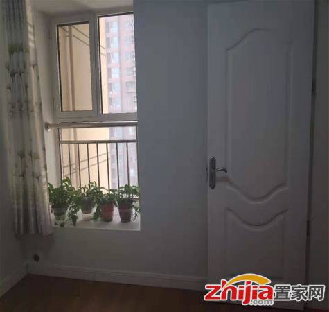 天山熙湖旁,精装两室,首付36万,出门市政公园,好楼层,抢手