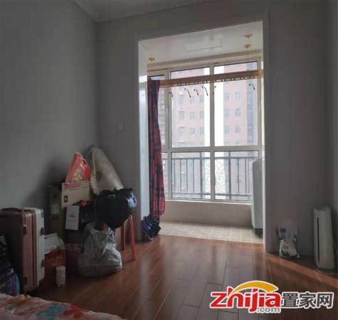 天山熙湖旁,精装两室,首付36万,出门市政公园,好楼层,抢手