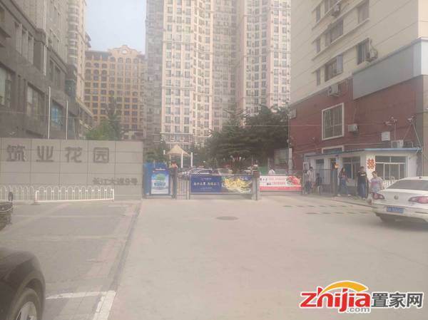 海世界商圈,筑业花园,500米海世界地铁一号线,出行方便。