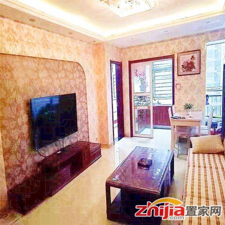 珠峰国际,精装小三室,全明户型,有钥匙,随时能看。 有车位