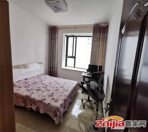 槐安路旁荣御府两室户型之中门业主置换诚心出售随时看房