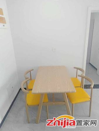 2室2厅 77平105万 南北通透 精装修 电梯房 随时看房