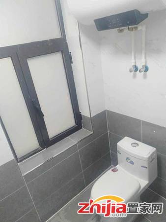 2室2厅 77平105万 南北通透 精装修 电梯房 随时看房