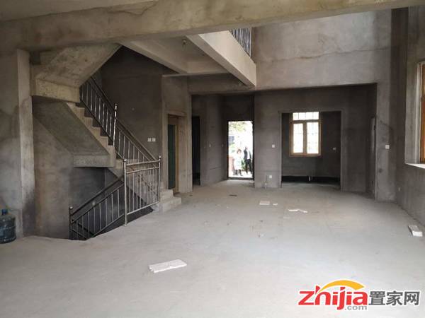 急售直降300万,半亩多地,醉便宜楼头大院,2车库屋内带电梯