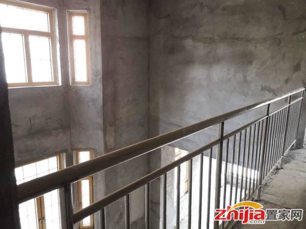 急售直降300万,半亩多地,醉便宜楼头大院,2车库屋内带电梯