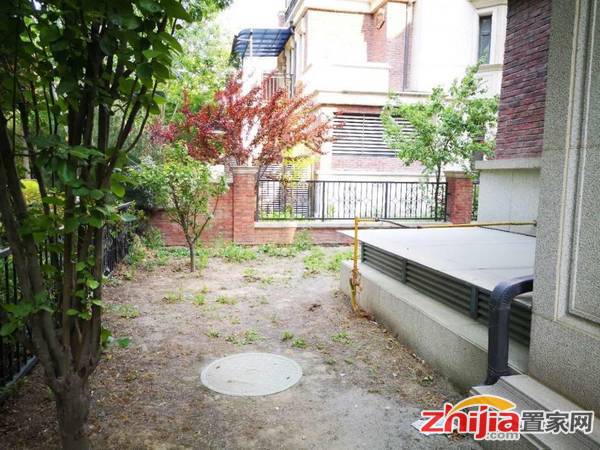 急售直降300万,半亩多地,醉便宜楼头大院,2车库屋内带电梯