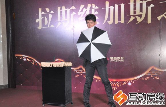 未来城 精彩的魔术表演