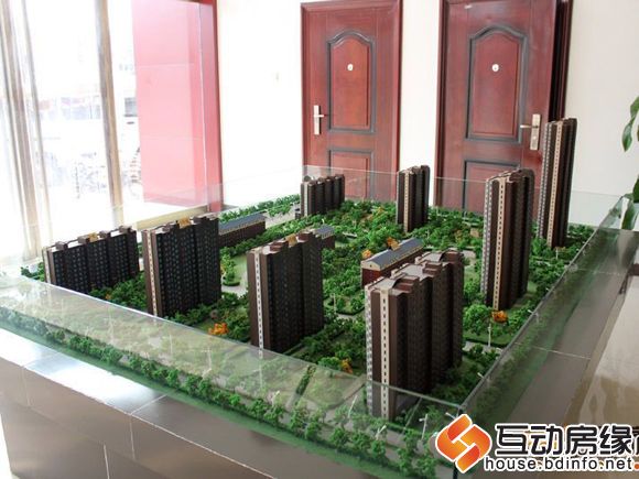 图为西湖龙湾沙盘