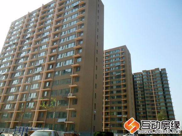 图为西湖龙湾小区实景
