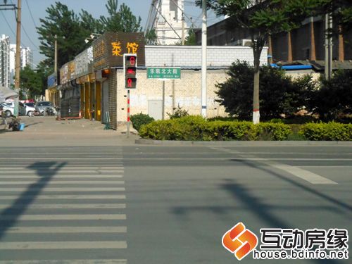 图为乐凯大街