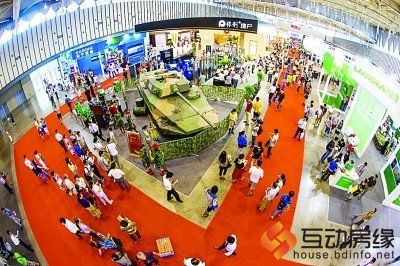 中国式买房频现房交会：明明不缺房 不买怕吃亏