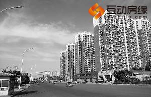 高楼映衬中，南城主线也有了都市的味道