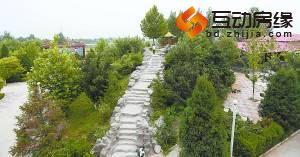 公园好似珍珠般“镶嵌”在村庄里