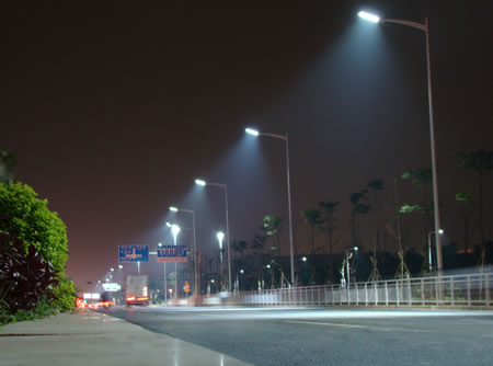 保定市政府补贴200余万 3万余盏LED灯亮化城区